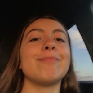 Meet your Posher, Mia